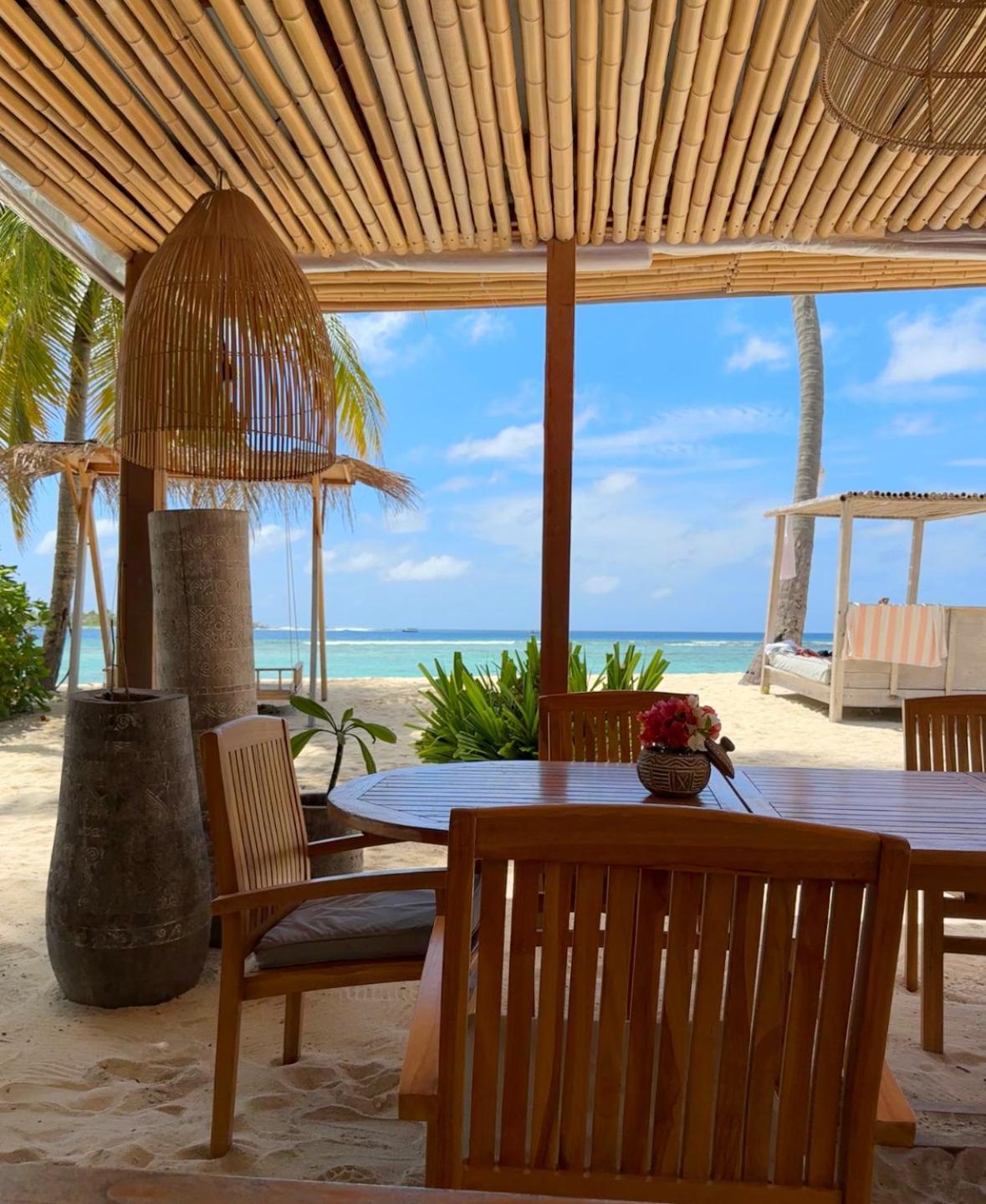 Met House Otel Thulusdhoo Dış mekan fotoğraf