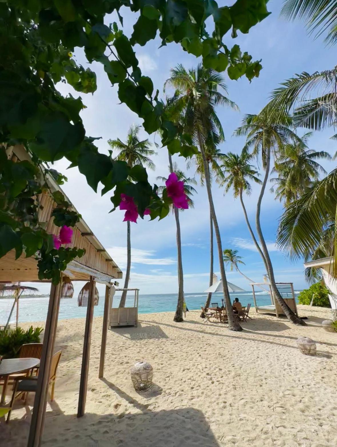 Met House Otel Thulusdhoo Dış mekan fotoğraf