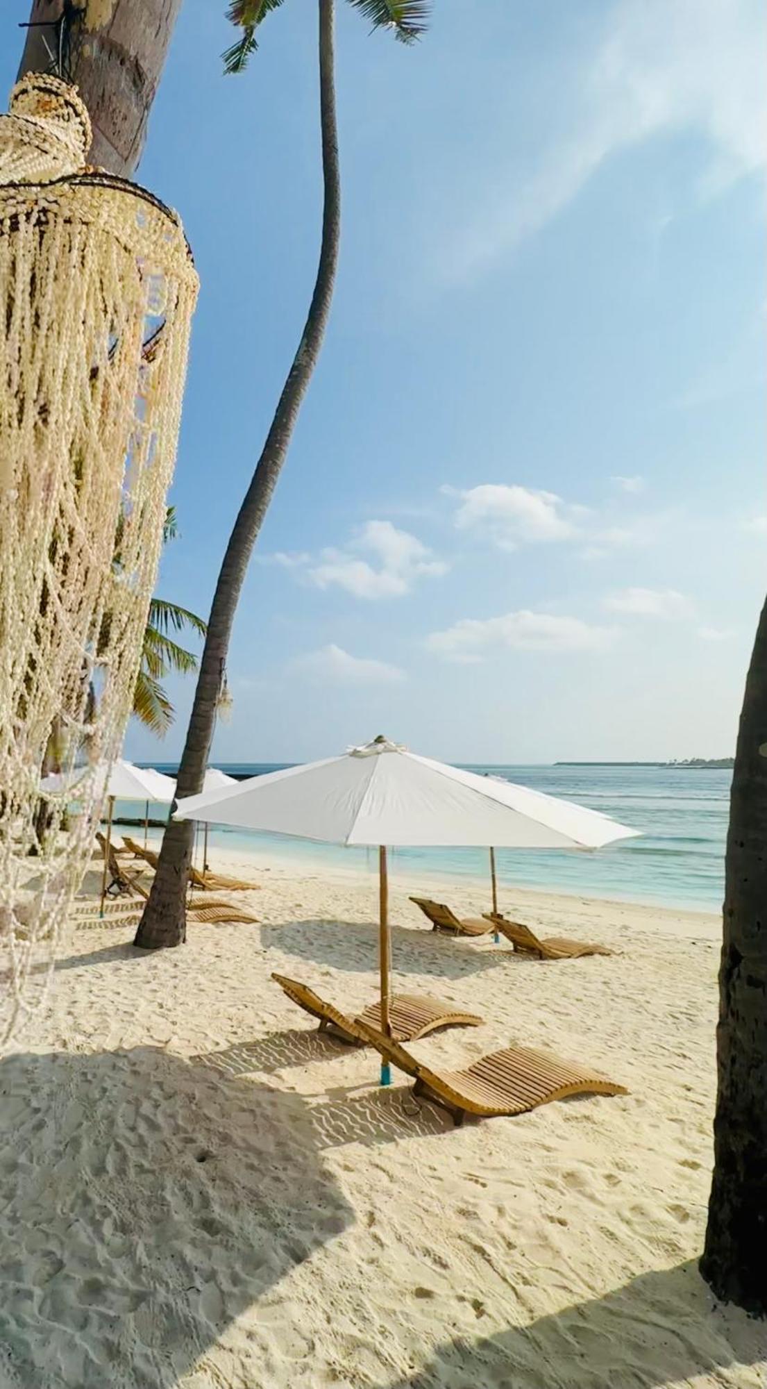 Met House Otel Thulusdhoo Dış mekan fotoğraf