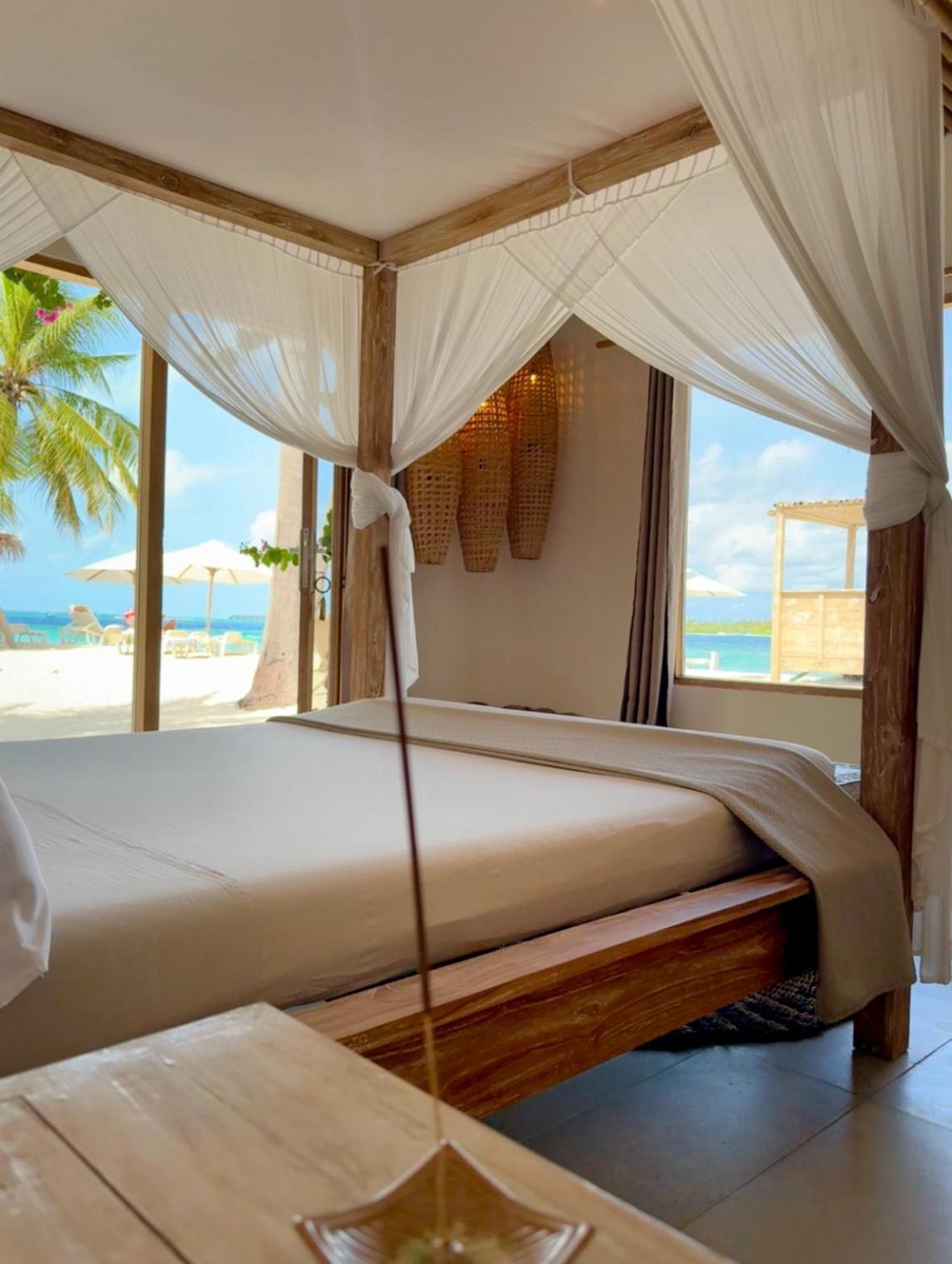 Met House Otel Thulusdhoo Dış mekan fotoğraf